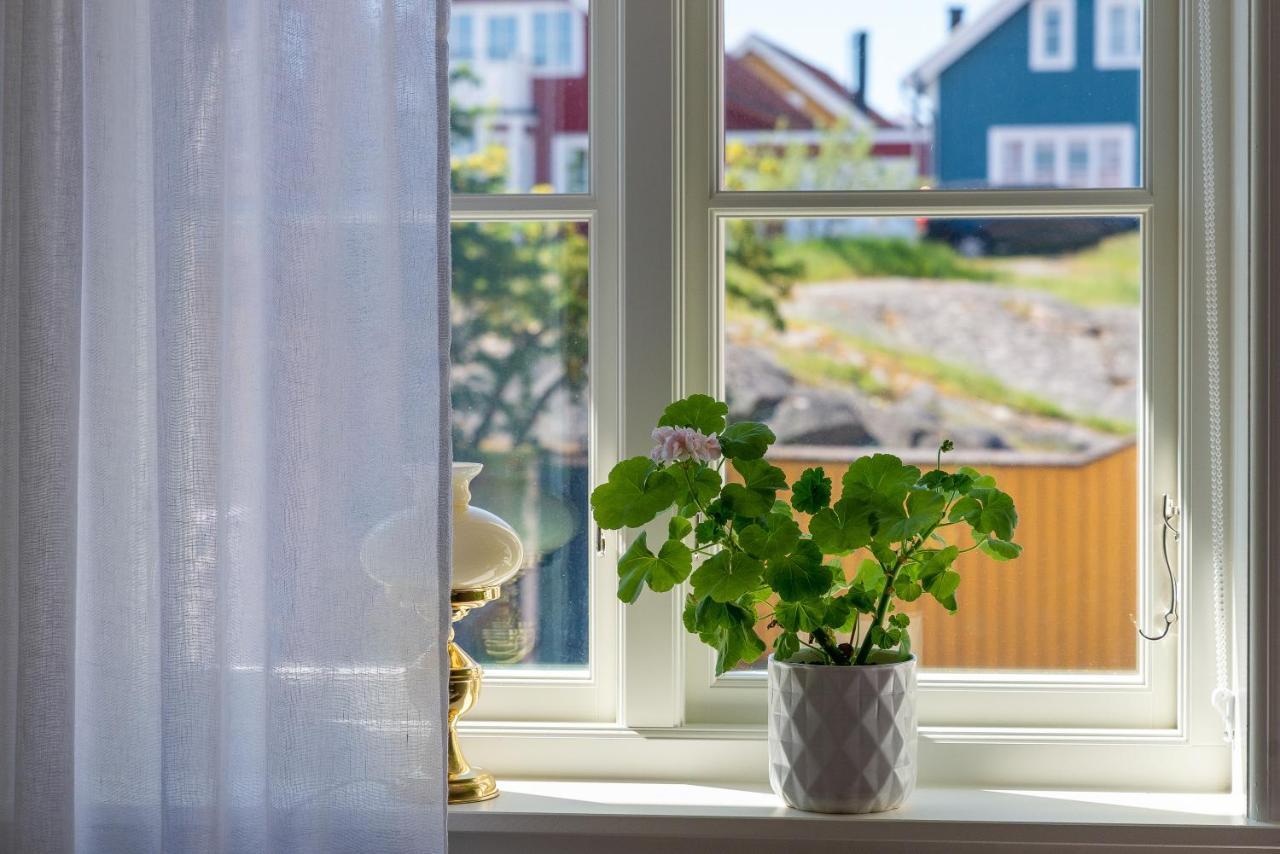Fregatten Bed & Breakfast Karlskrona Exterior photo